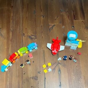 Lego Duplo BUNDLE - airport set (retired) and number train